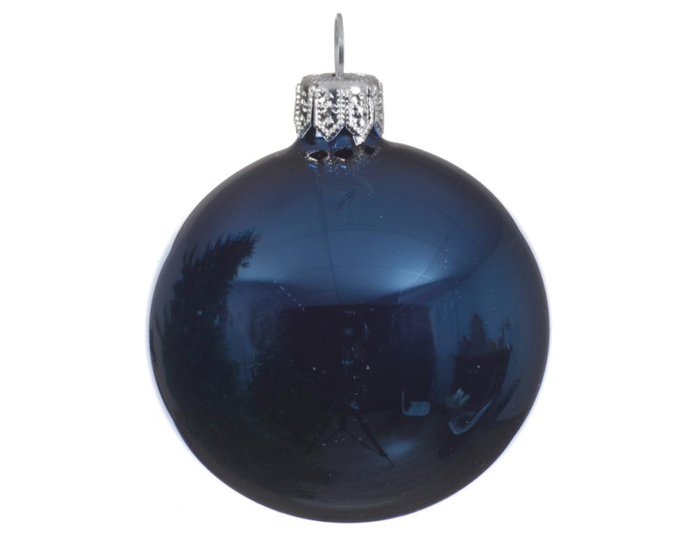 Bauble glass shiny